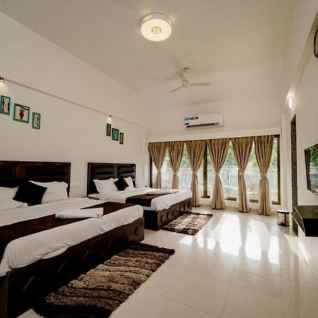 The Retreat-Glasshouse Bungalow Igatpuri Exterior photo
